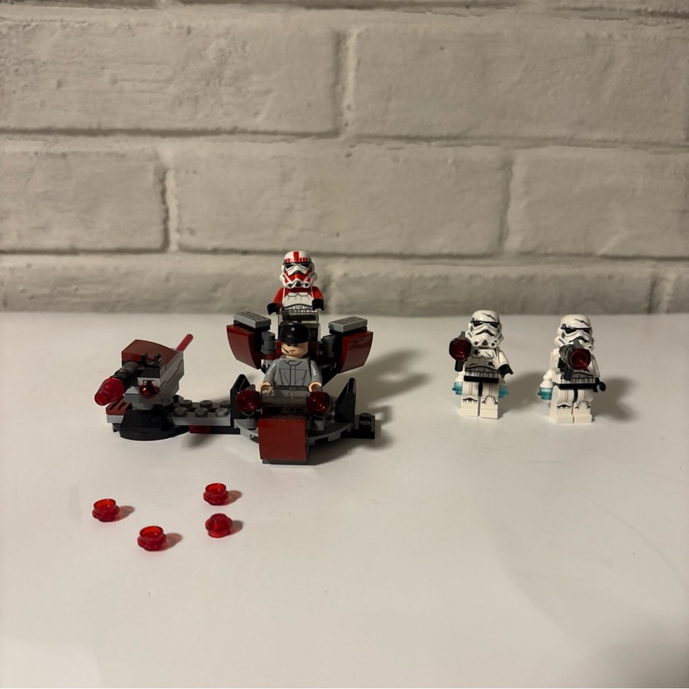 Lego Star Wars Galactic Empire Battle Pack ( 75134) 95% complete.
